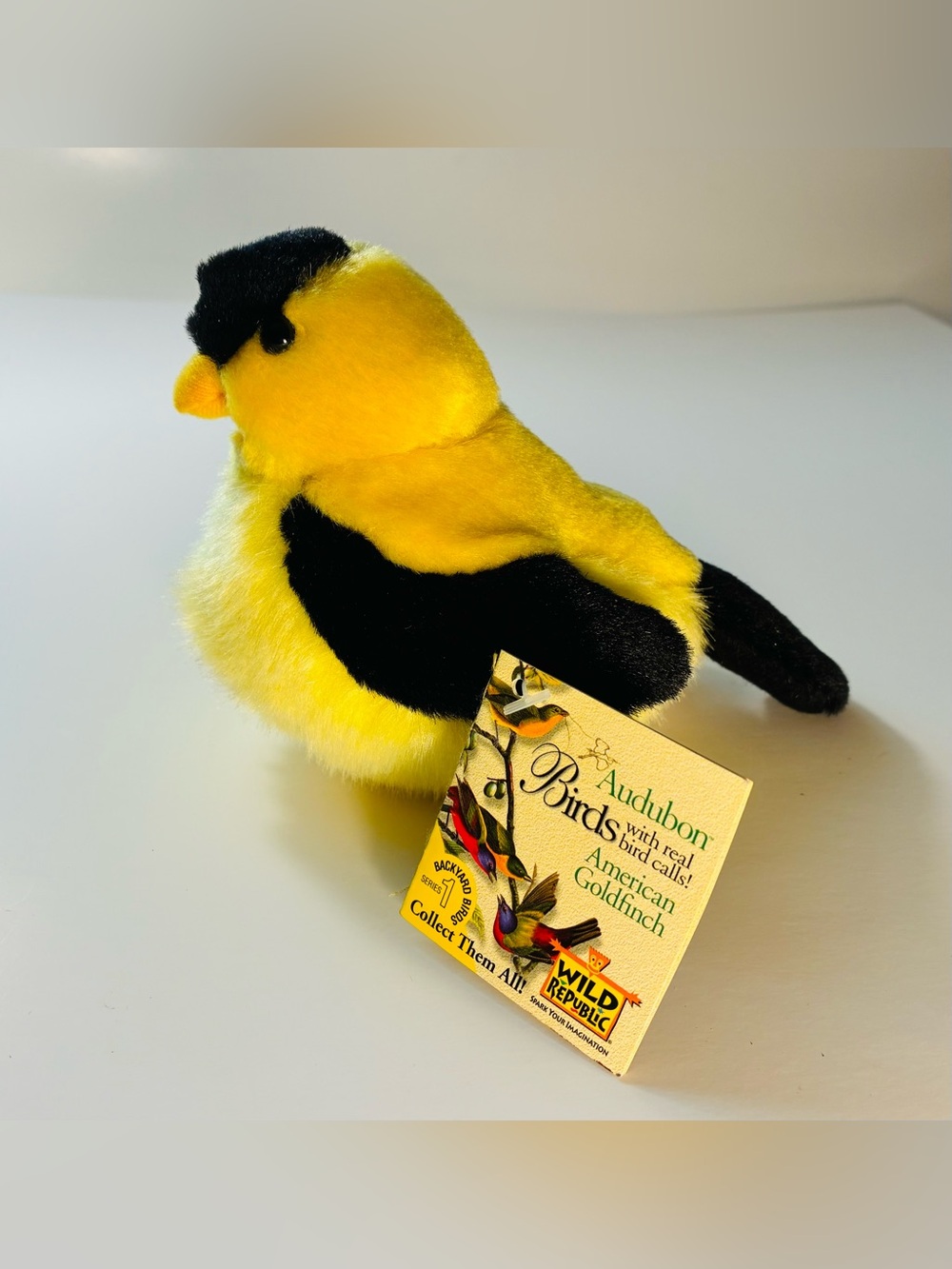 Audubon Chirping Goldfinch NOS